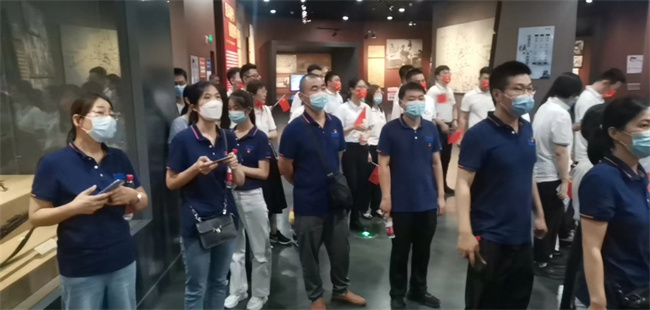传承红色基因 汲取奋进力量—w66给利老牌机器党支部赴济南战役纪念馆开展迎“七一”主题党日活动