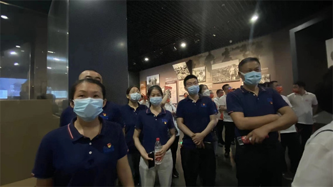传承红色基因 汲取奋进力量—w66给利老牌机器党支部赴济南战役纪念馆开展迎“七一”主题党日活动